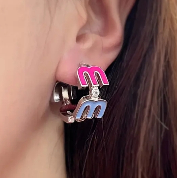 Fashion Earrings  letter m Brandnew - Picture 4 of 4